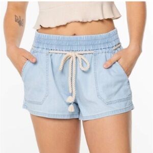 $48 Womens ROXY Light Blue PADDLE ON Bleached Wash Denim Rope Belt Shorts Sz M